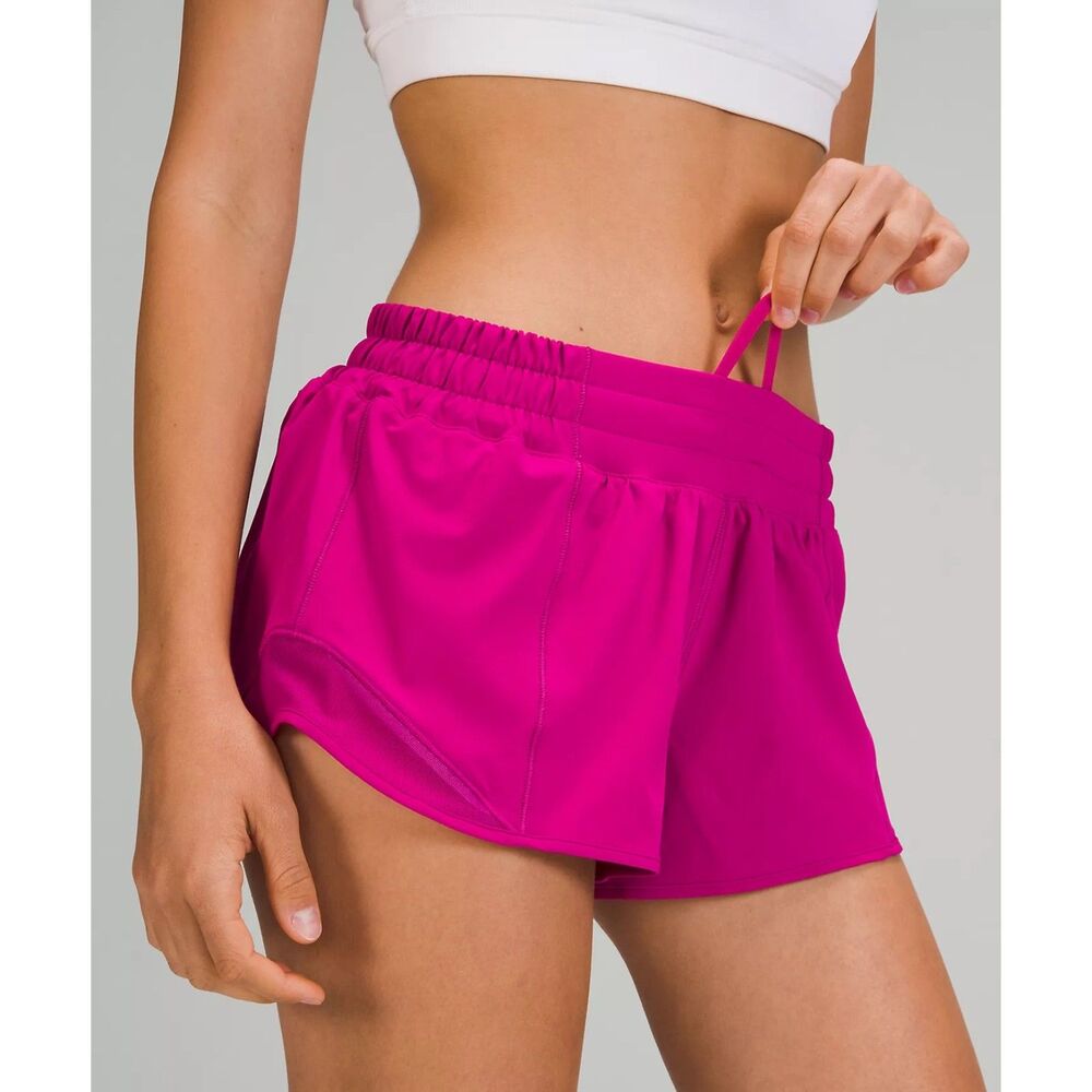 NWOT Lululemon Hotty Hot Low-Rise Lined Short 4" Ripened Raspberry - Picture 2 of 13
